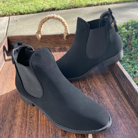 Black Ankle Boots Women’s Size 8 - Picture 10 of 14